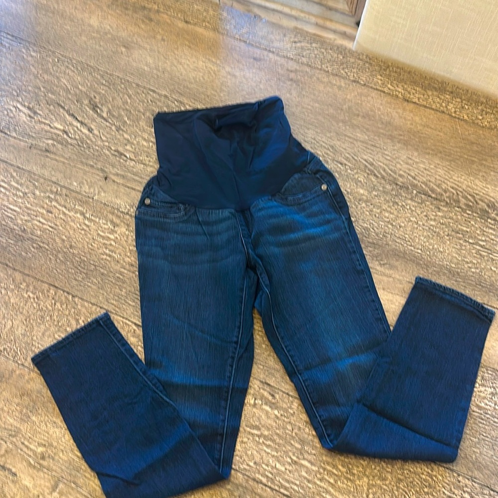 Luxe Essential Denim, size 27 (4), dark blue jean.
